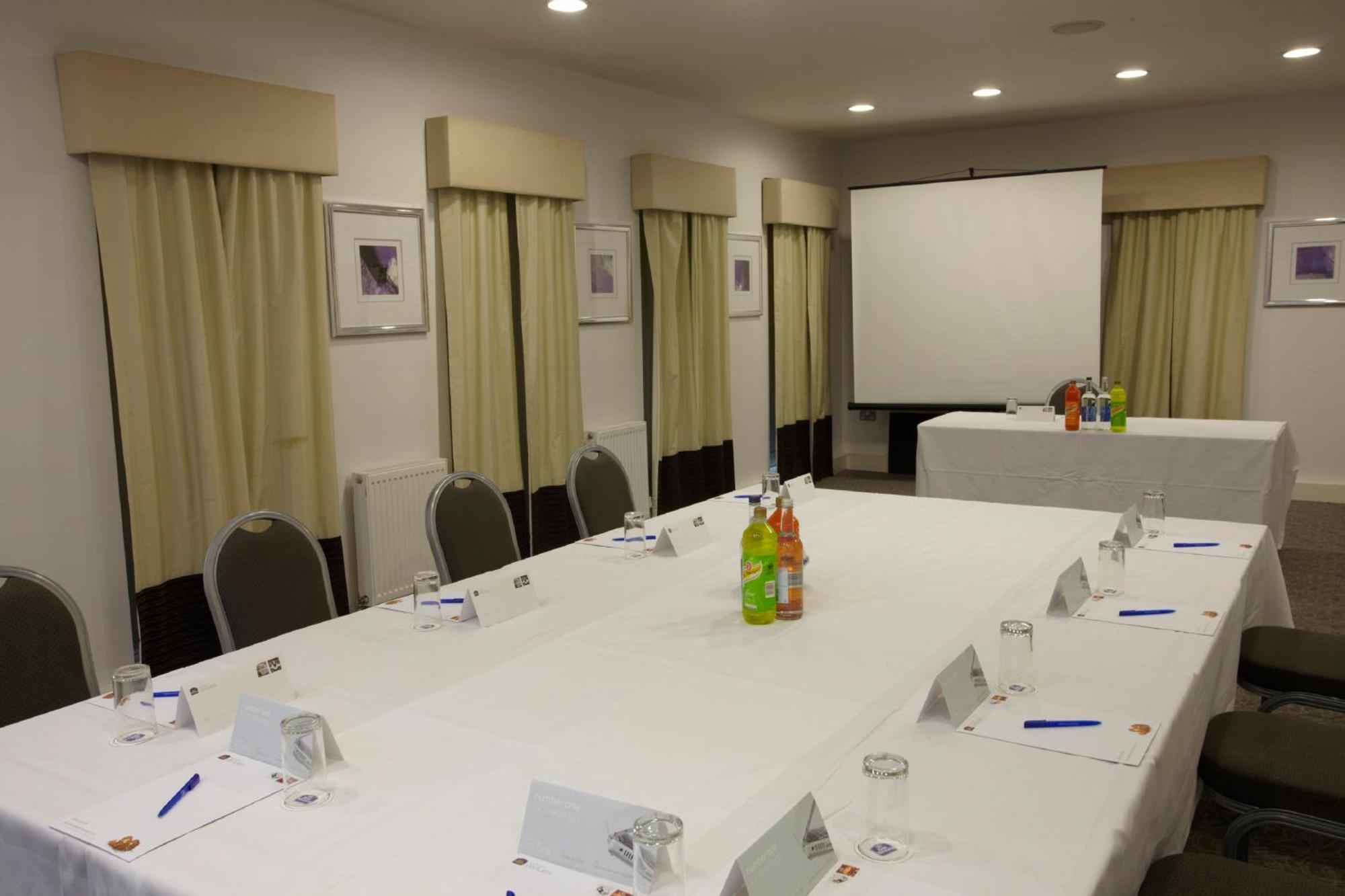 - - Oldham By Ihg